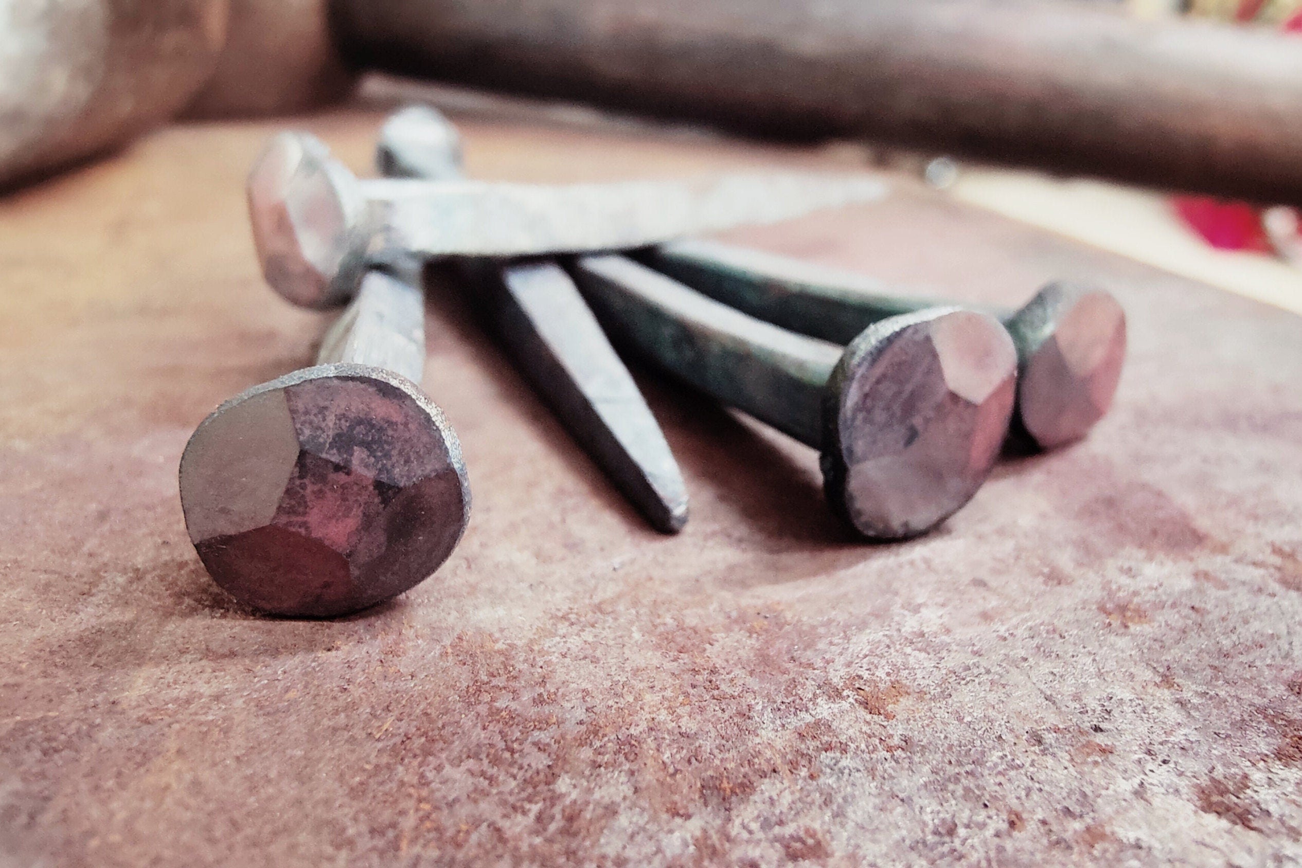 Blacksmith Wrought Nails: Clout Head Clinch Nails (Pack of 5)